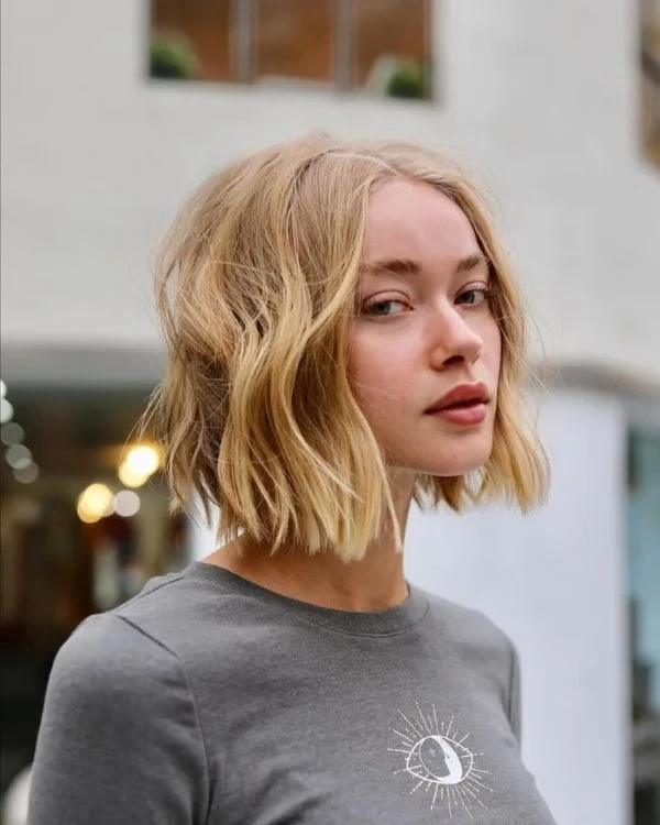 BLUNT BOB