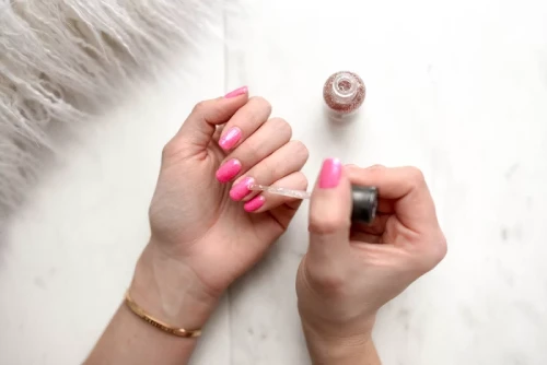 UÑAS